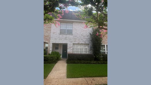 Houston 2-story, 2-bed 2226 S Piney Point Road 104-idx