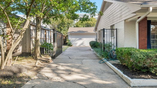 Houston 1-story, 3-bed 9630 Val Verde Street-idx