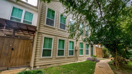 Houston 2-story, 4-bed 2100 Tanglewilde Street 25-idx