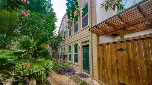 Houston 2-story, 4-bed 2100 Tanglewilde Street 25-idx