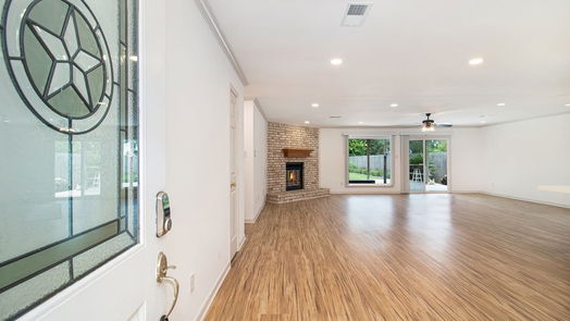 Houston 1-story, 3-bed 9650 Meadowland Drive-idx