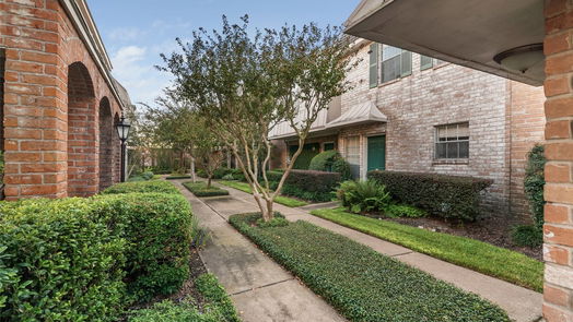 Houston 2-story, 2-bed 2228 S Piney Point Road 107-idx