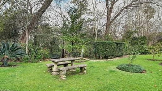 Houston 2-story, 3-bed 2226 S Piney Point Road 108-idx