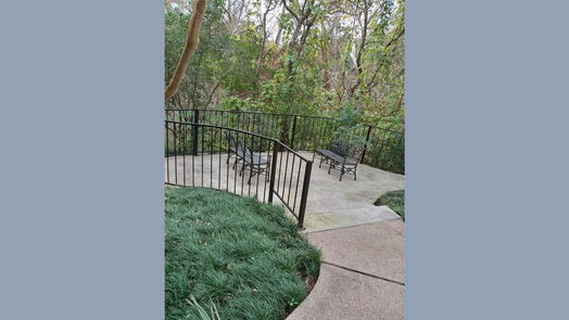 Houston 2-story, 3-bed 2226 S Piney Point Road 108-idx
