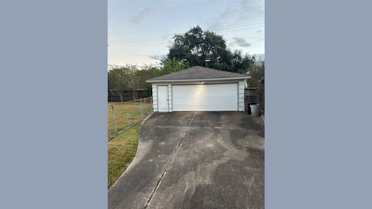 Houston 1-story, 4-bed 7719 Meadowvale Drive-idx