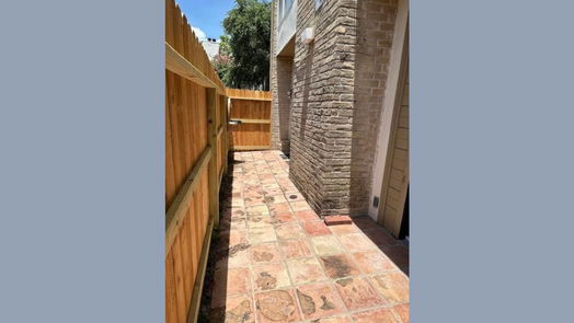 Houston 2-story, 3-bed 2100 Tanglewilde Street 203-idx