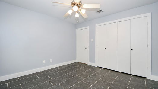 Houston 3-story, 3-bed 8642 Meadowcroft Drive-idx