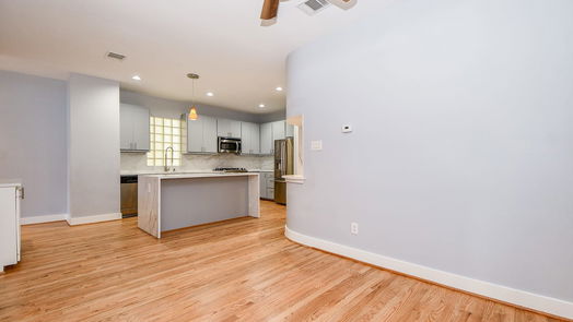Houston 3-story, 3-bed 8642 Meadowcroft Drive-idx