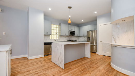 Houston 3-story, 3-bed 8642 Meadowcroft Drive-idx