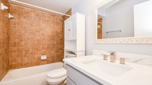 Houston 3-story, 3-bed 8642 Meadowcroft Drive-idx