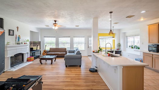 Houston 2-story, 5-bed 8902 Heron Nest Drive-idx