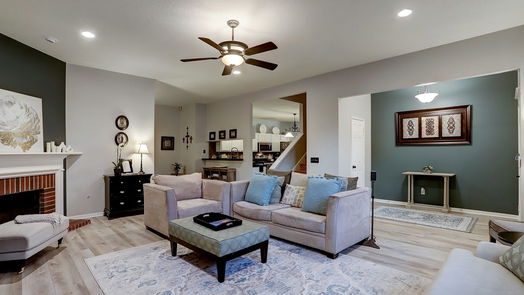 Houston null-story, 3-bed 9858 N Villa Drive-idx