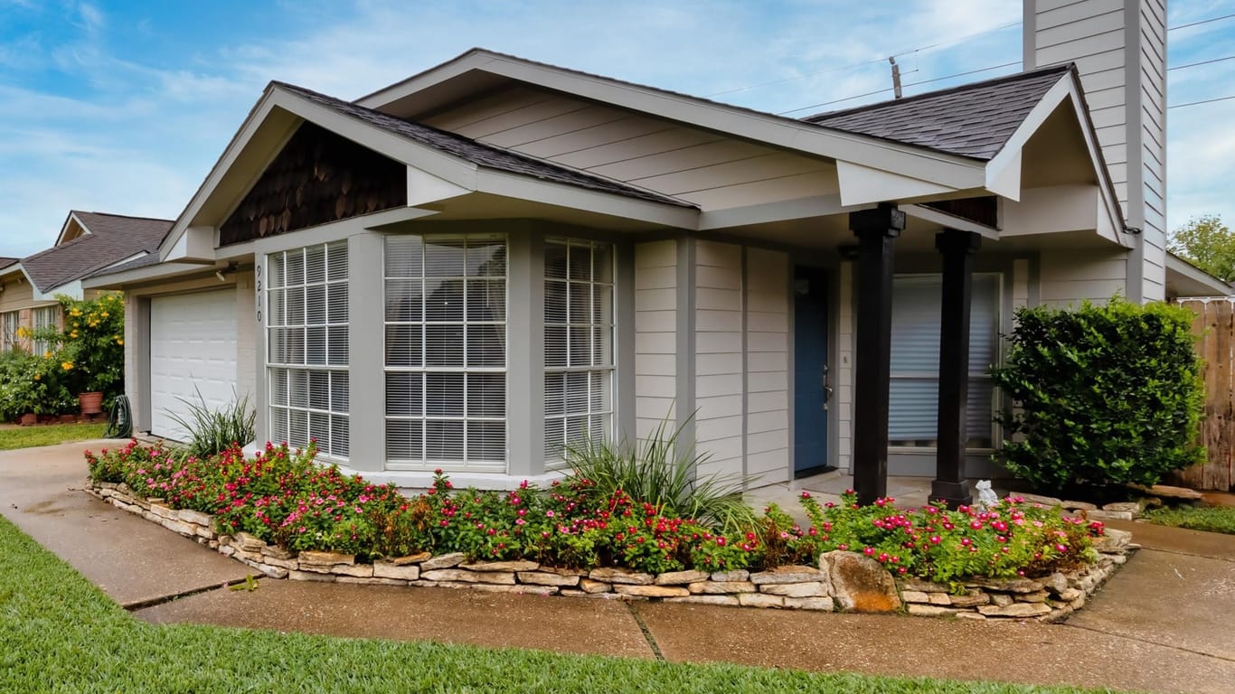 Houston 1-story, 3-bed 9210 Golden Meadow Drive-idx
