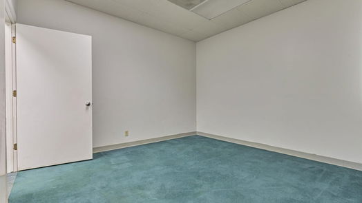 Houston null-story, 4-bed 9103 Shoal Creek Drive-idx