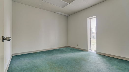 Houston null-story, 4-bed 9103 Shoal Creek Drive-idx