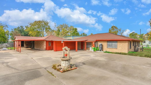 Houston null-story, 4-bed 9103 Shoal Creek Drive-idx