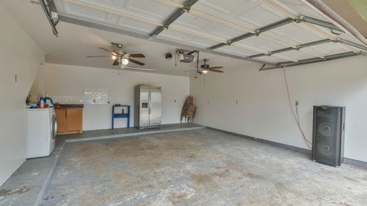 Houston null-story, 2-bed 9714 Plum Ridge Drive-idx