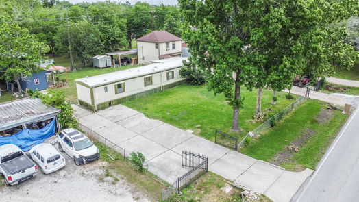 Houston null-story, 2-bed 9714 Plum Ridge Drive-idx