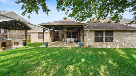 Houston 1-story, 4-bed 6423 Silver Crescent Drive-idx