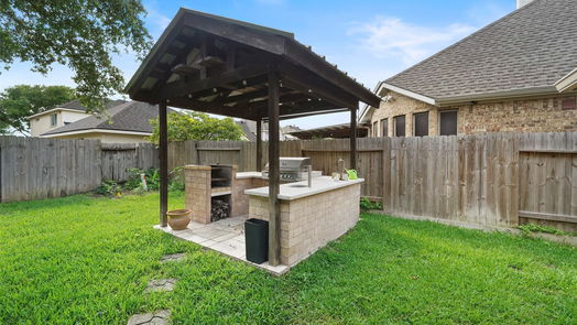 Houston 1-story, 4-bed 6423 Silver Crescent Drive-idx