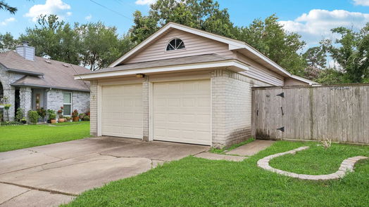 Houston 1-story, 3-bed 9115 Golden Sunshine Drive-idx