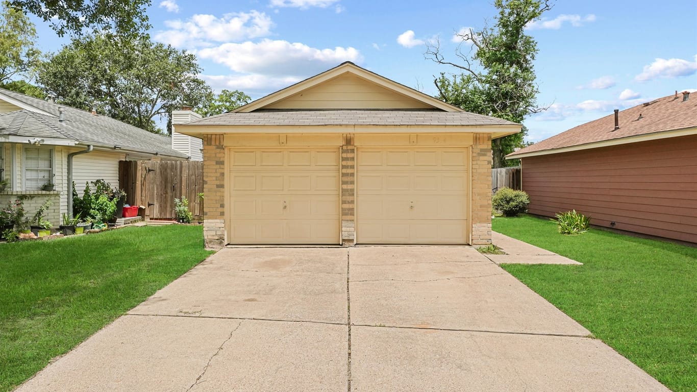 Houston 1-story, 3-bed 9314 Rippling Fields Drive-idx