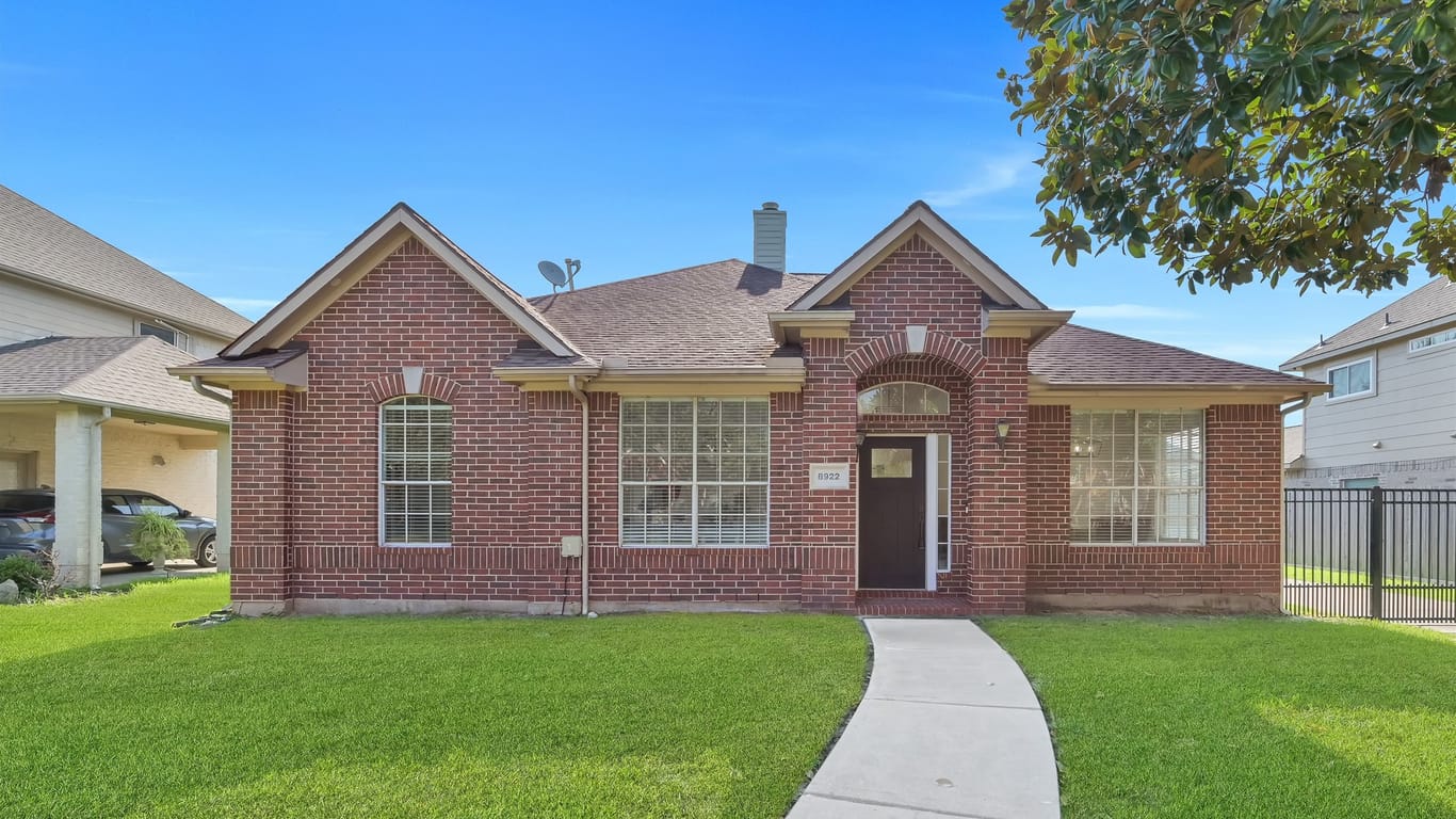 Houston 1-story, 3-bed 8922 Ballinger Drive-idx