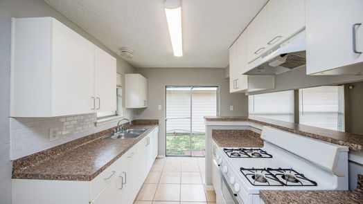 Houston 1-story, 3-bed 9225 Waving Fields Drive-idx