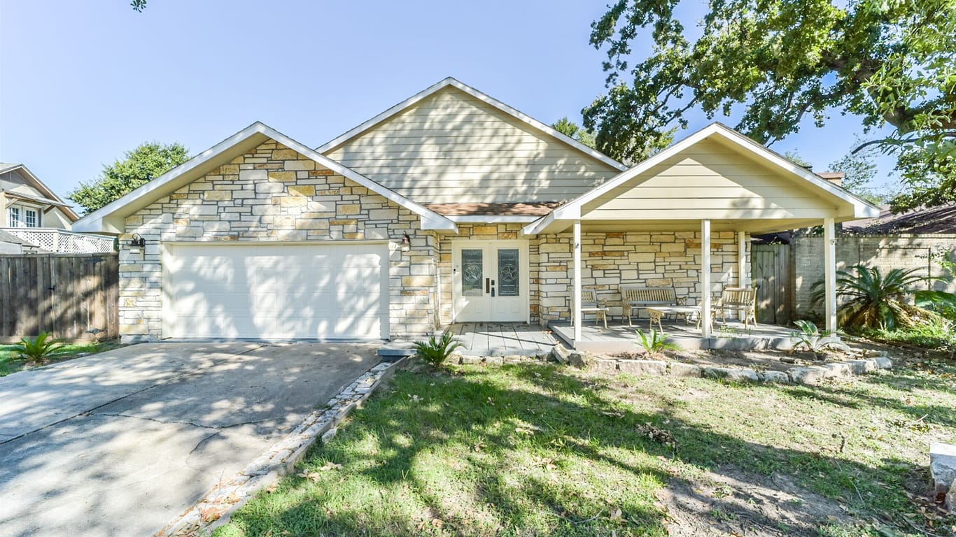 Houston 2-story, 5-bed 11643 Breezy Knoll Drive-idx