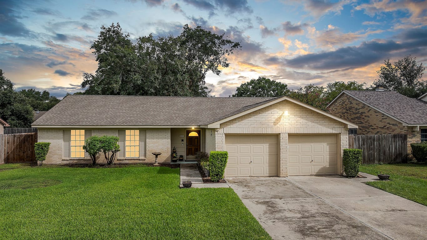 Houston 1-story, 3-bed 10202 Rippling Fields Drive-idx