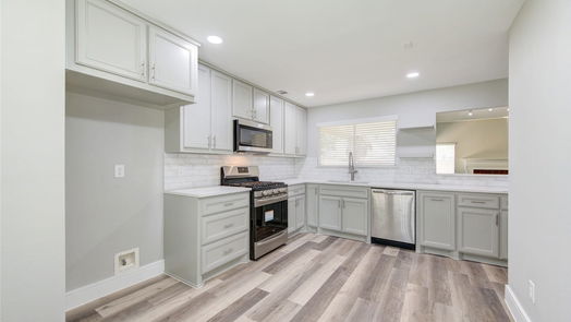 Houston 2-story, 3-bed 9734 Knights Drive-idx