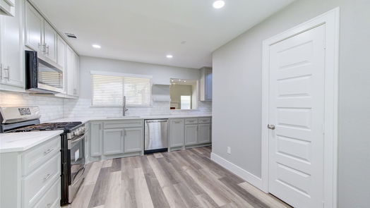Houston 2-story, 3-bed 9734 Knights Drive-idx