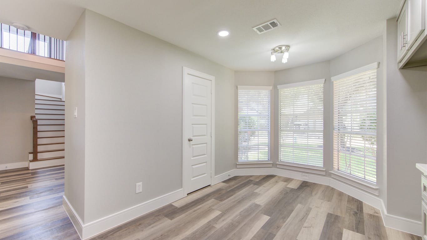 Houston 2-story, 3-bed 9734 Knights Drive-idx