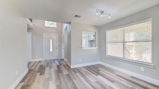 Houston 2-story, 3-bed 9734 Knights Drive-idx