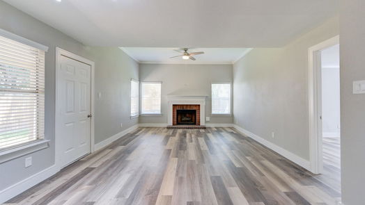 Houston 2-story, 3-bed 9734 Knights Drive-idx