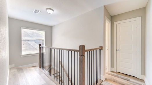 Houston 2-story, 3-bed 9734 Knights Drive-idx