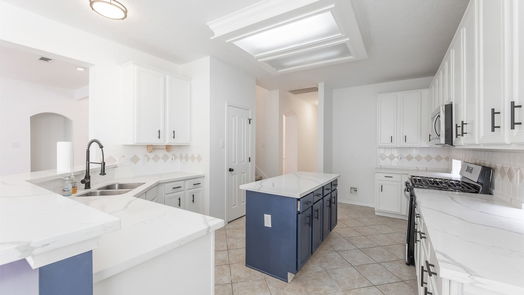 Houston 2-story, 5-bed 10730 Wolsley Court-idx