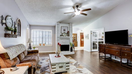 Houston 1-story, 3-bed 9707 Overmead Drive-idx