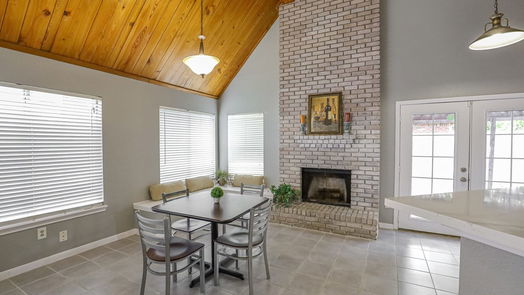 Houston 2-story, 3-bed 11315 Meadowchase Drive-idx