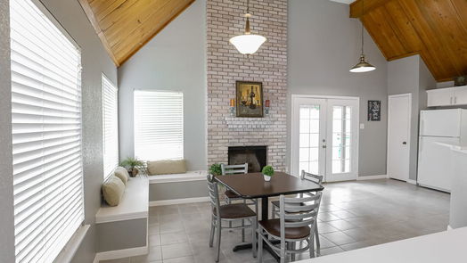 Houston 2-story, 3-bed 11315 Meadowchase Drive-idx