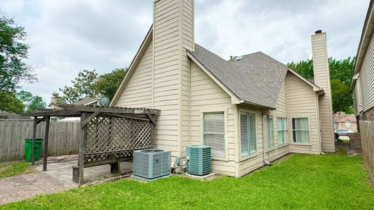 Houston 2-story, 3-bed 11315 Meadowchase Drive-idx