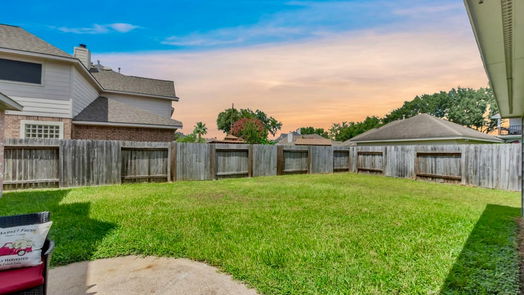 Houston 2-story, 4-bed 10718 N Belmont Court-idx