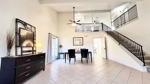 Houston 2-story, 3-bed 13323 White Cliff Drive-idx