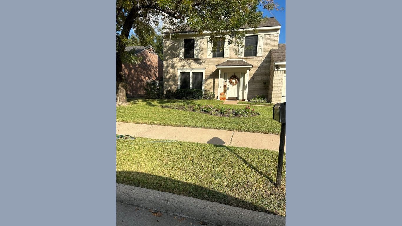 Houston 2-story, 3-bed 9626 E Savile Circle-idx