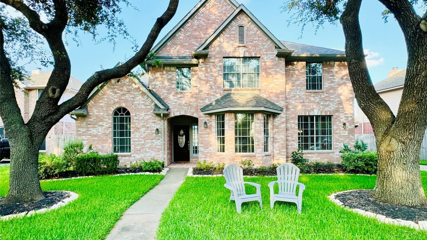 Houston 2-story, 4-bed 10718 N Belmont Court-idx