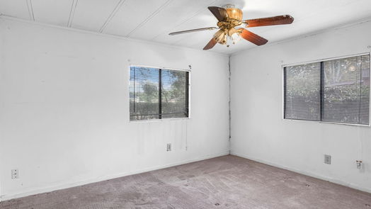 Houston 1-story, 5-bed 5615 Green Pines Drive-idx