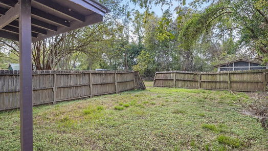 Houston 1-story, 5-bed 5615 Green Pines Drive-idx