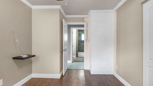 Houston 1-story, 5-bed 5615 Green Pines Drive-idx