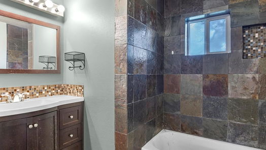 Houston 1-story, 5-bed 5615 Green Pines Drive-idx