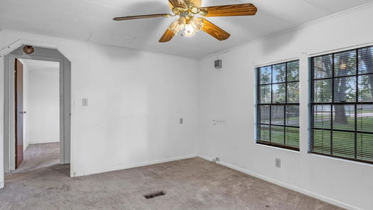 Houston 1-story, 5-bed 5615 Green Pines Drive-idx